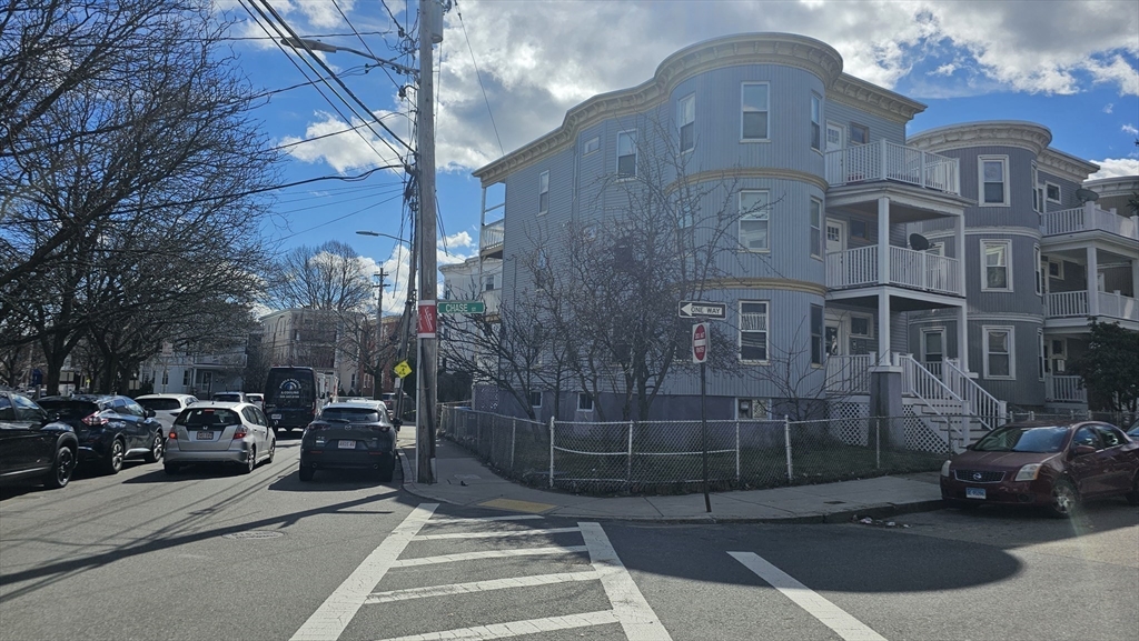 3 bed, 2 bath apartment for rent at 19 Chase St Unit 3, Dorchester — photo 24 of 25