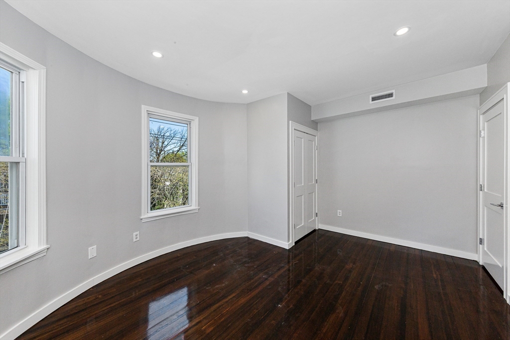 3 bed, 2 bath apartment for rent at 19 Chase St Unit 3, Dorchester — photo 9 of 25