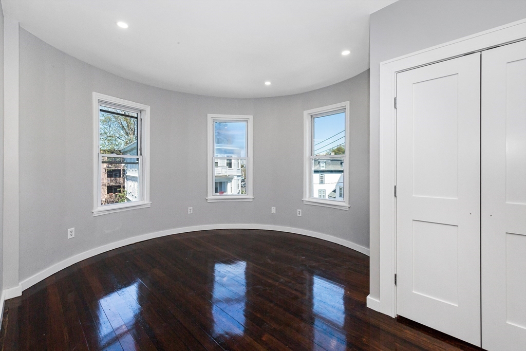 3 bed, 2 bath apartment for rent at 19 Chase St Unit 3R, Dorchester — photo 6 of 20