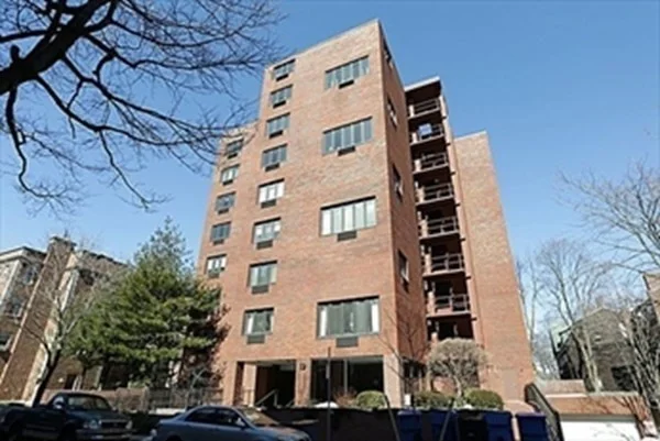 2 bed, 2 bath apartment for rent at 19 Chauncy St Unit 3B, Mid Cambridge — photo 2 of 15