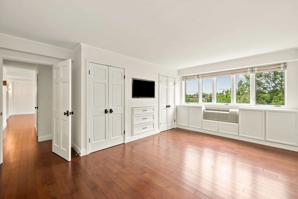 2 bed, 2 bath apartment for rent at 19 Chauncy St Unit 4B, Neighborhood Nine — photo 17 of 26