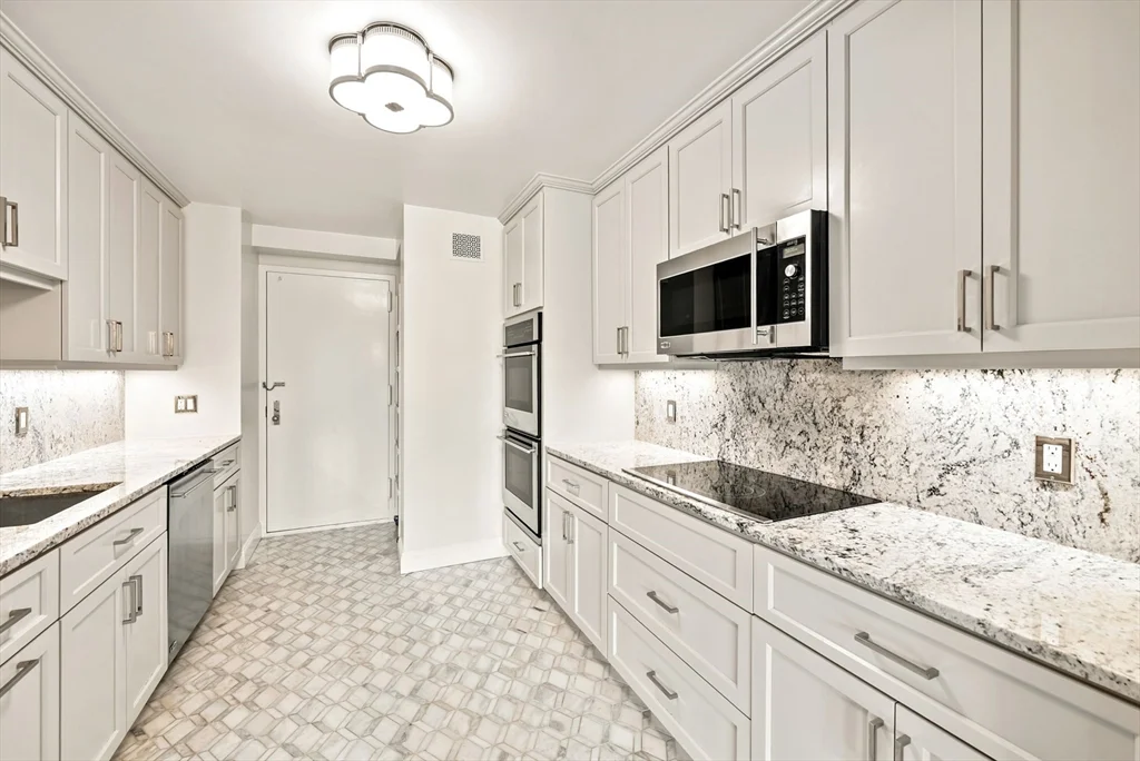 2 bed, 2 bath apartment for rent at 19 Chauncy St Unit 4B, Neighborhood Nine — photo 9 of 26