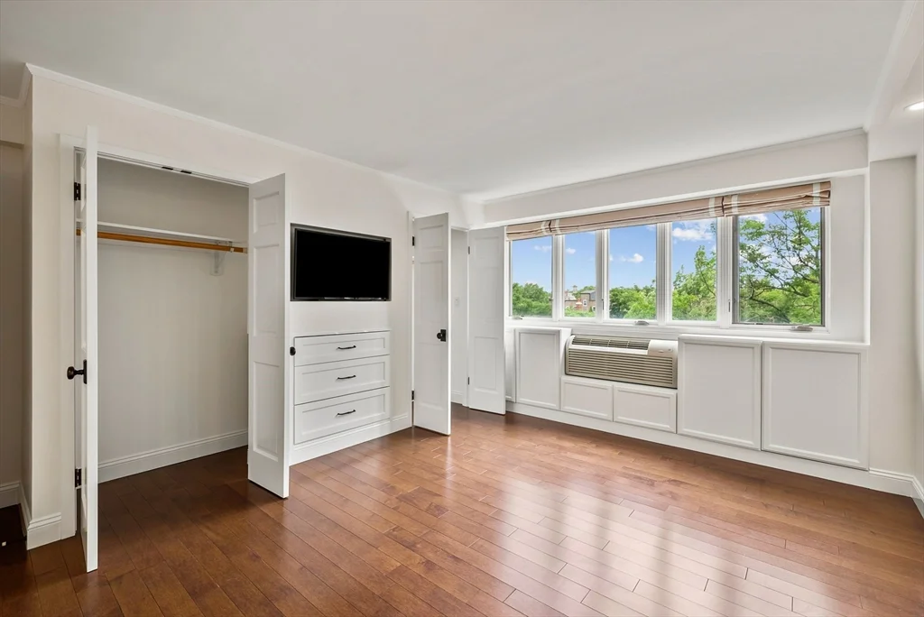 2 bed, 2 bath apartment for rent at 19 Chauncy St Unit 4B, Neighborhood Nine — photo 18 of 26