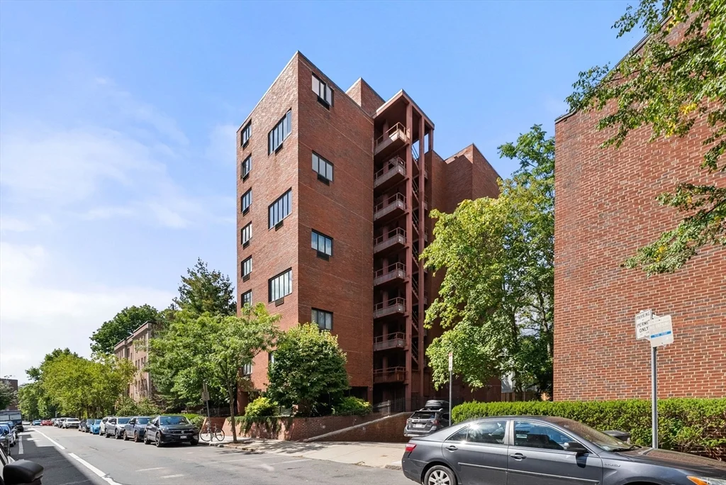 2 bed, 2 bath apartment for rent at 19 Chauncy St Unit 4B, Neighborhood Nine — photo 26 of 27