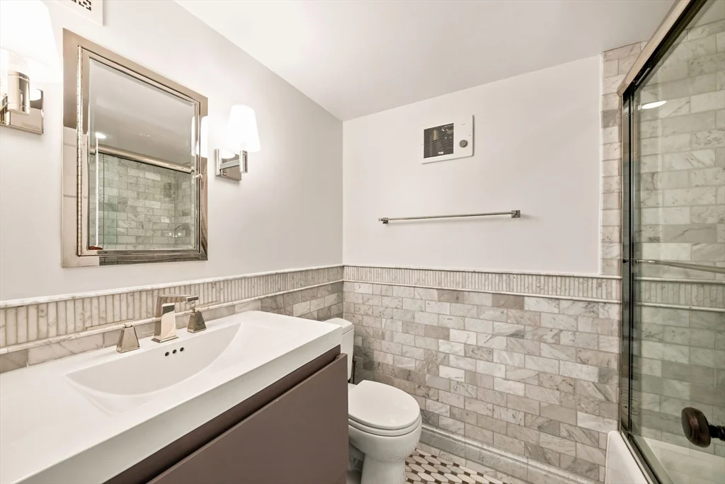 2 bed, 2 bath apartment for rent at 19 Chauncy St Unit 4B, Neighborhood Nine — photo 16 of 26