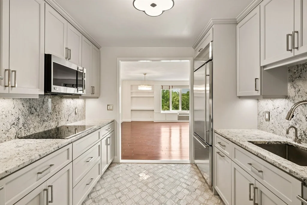 2 bed, 2 bath apartment for rent at 19 Chauncy St Unit 4B, Neighborhood Nine — photo 11 of 26