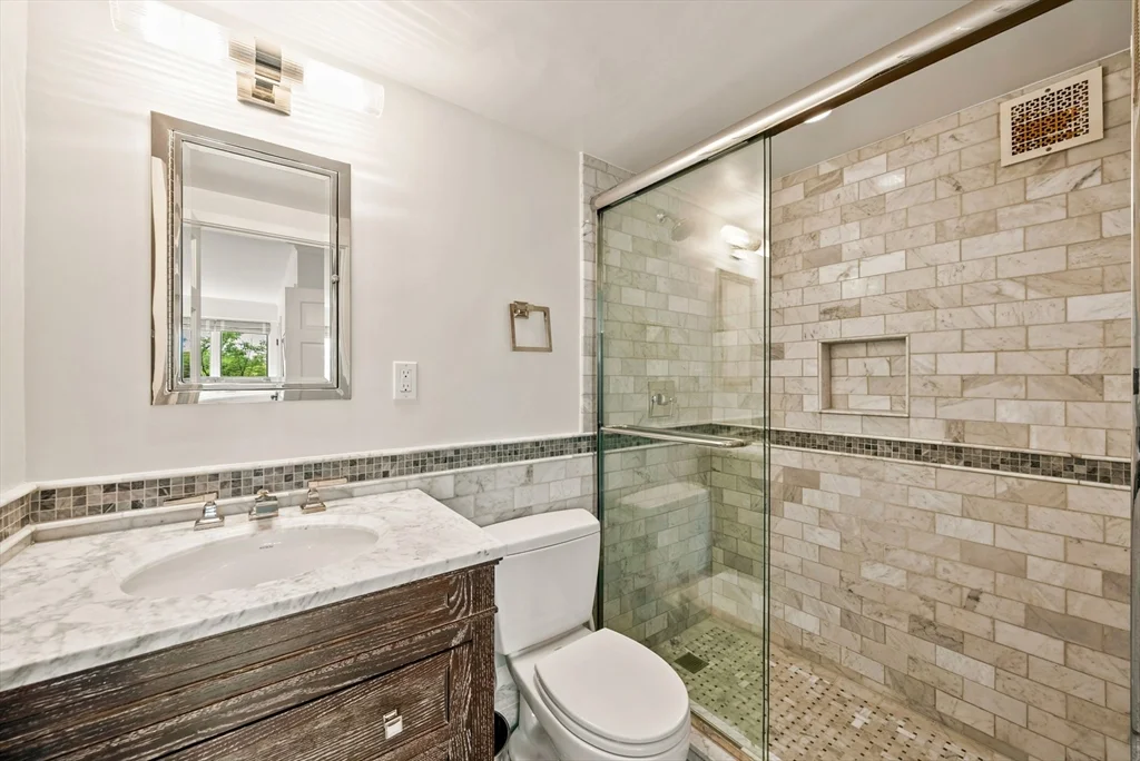 2 bed, 2 bath apartment for rent at 19 Chauncy St Unit 4B, Neighborhood Nine — photo 20 of 26
