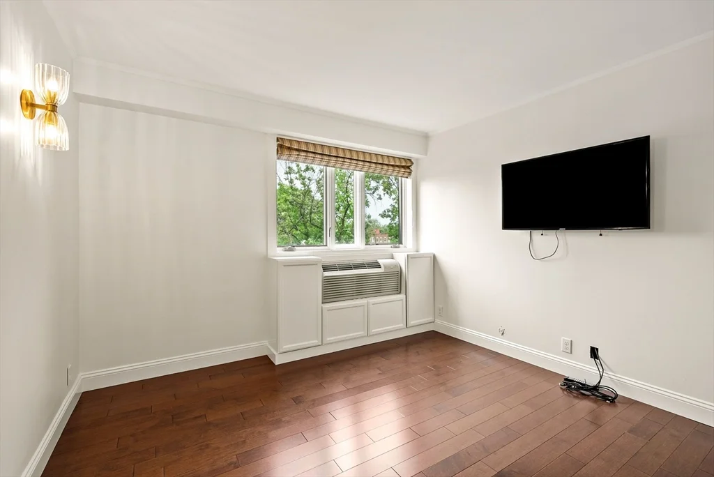 2 bed, 2 bath apartment for rent at 19 Chauncy St Unit 4B, Neighborhood Nine — photo 13 of 26