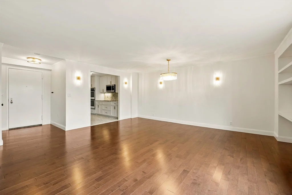 2 bed, 2 bath apartment for rent at 19 Chauncy St Unit 4B, Neighborhood Nine — photo 4 of 26
