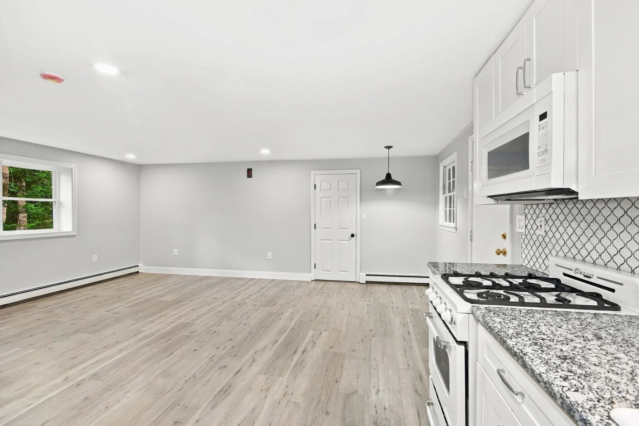 5 bed, 3 bath apartment for rent at 19 Cherry St Unit 19, North Reading — photo 18 of 42