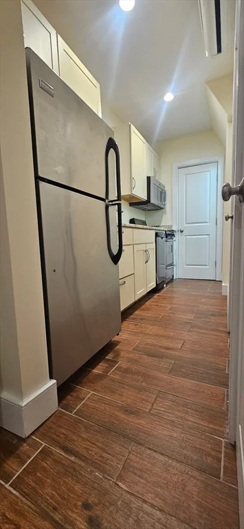 Studio bed, 1 bath apartment for rent at 19 Clark Unit 1, North End — photo 2 of 12