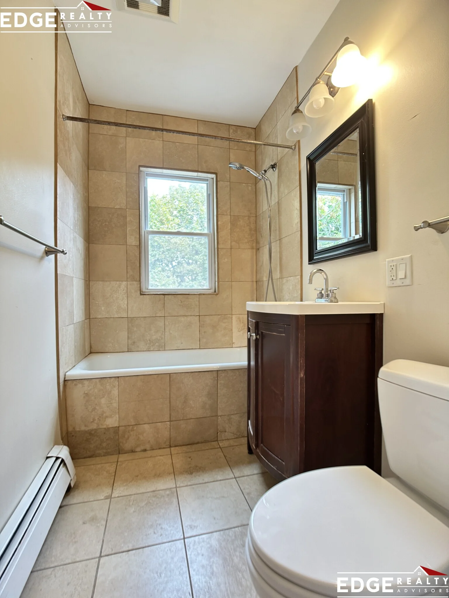 4 bed, 1.5 bath apartment for rent at 19 Claymoss Rd Unit 3, Brighton — photo 3 of 9