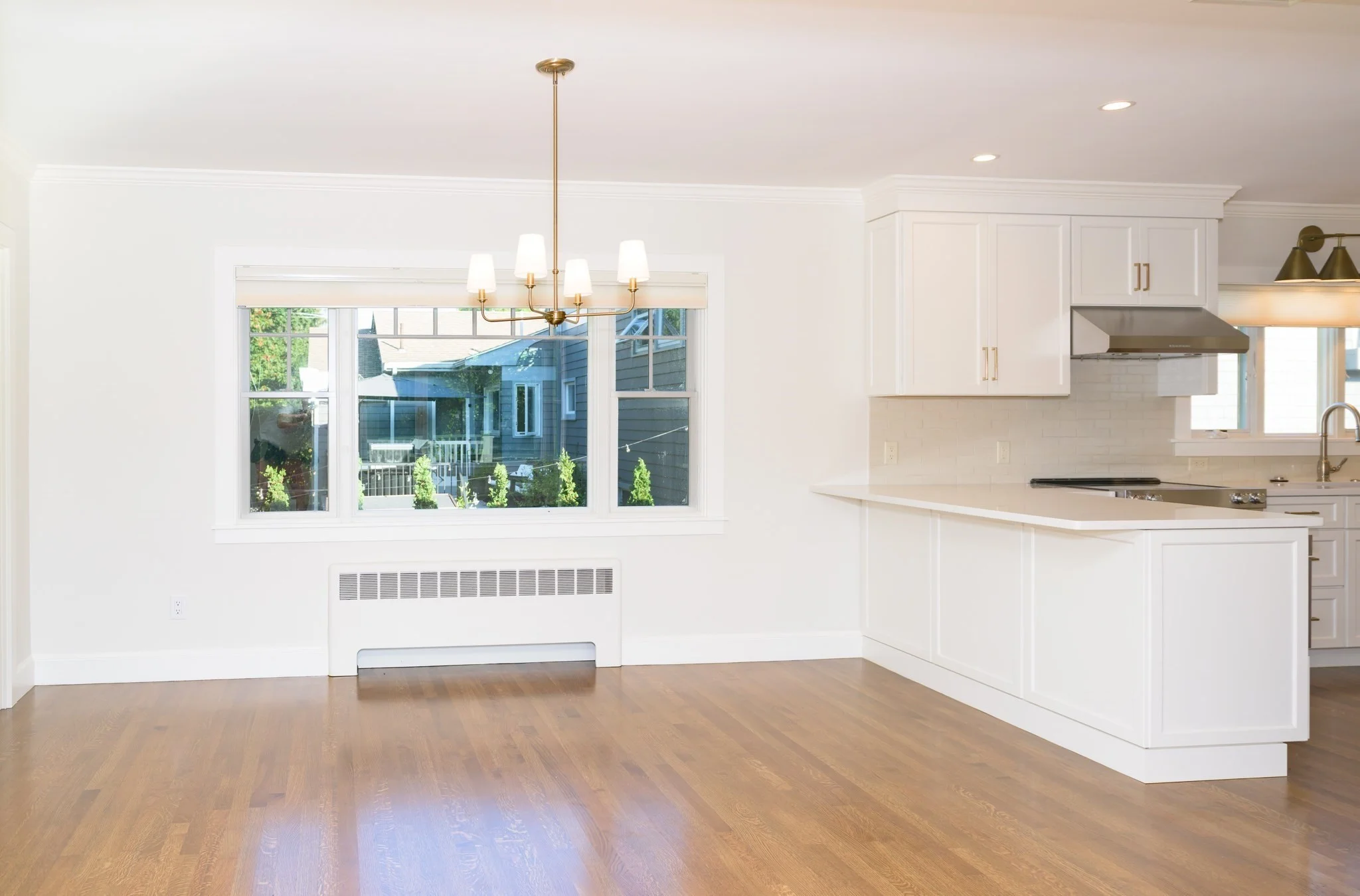 3 bed, 2 bath apartment for rent at 19 Cleveland Rd, Marblehead — photo 4 of 24