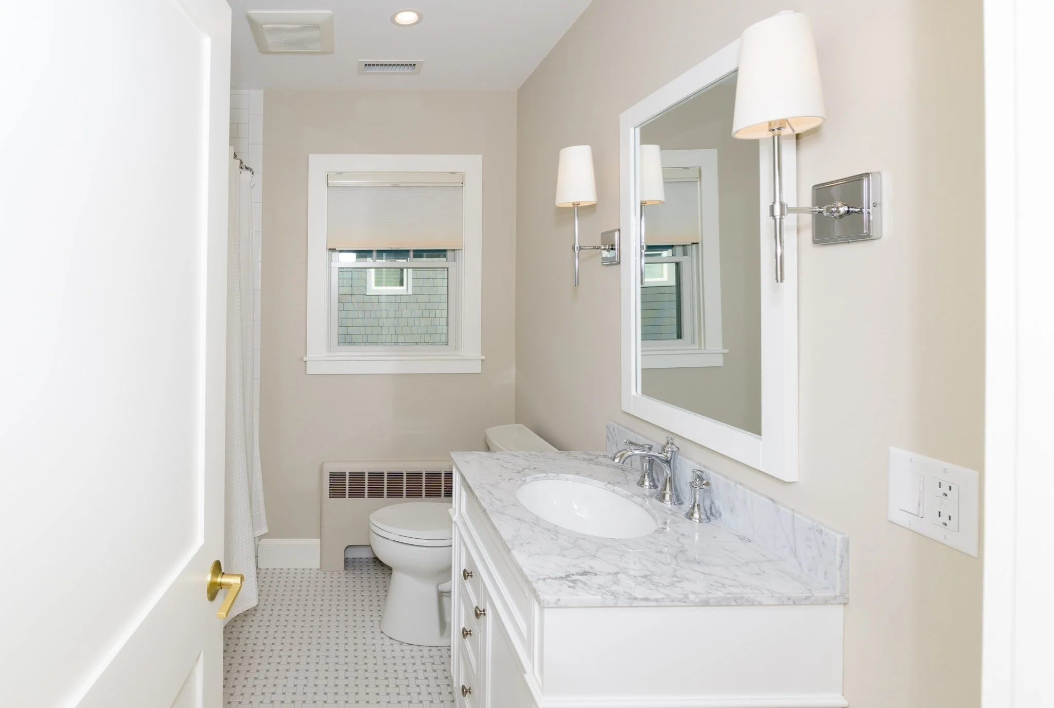 3 bed, 2 bath apartment for rent at 19 Cleveland Rd, Marblehead — photo 14 of 24