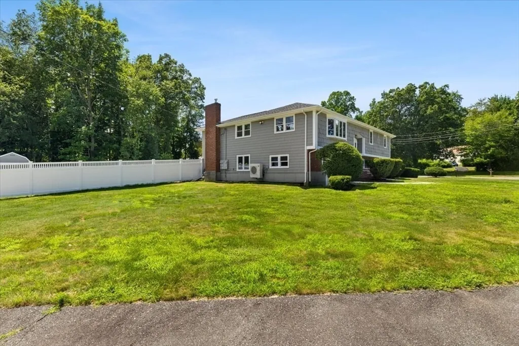 2 bed, 1 bath apartment for rent at 19 Coach Ln Unit 1, Norwood — photo 30 of 40