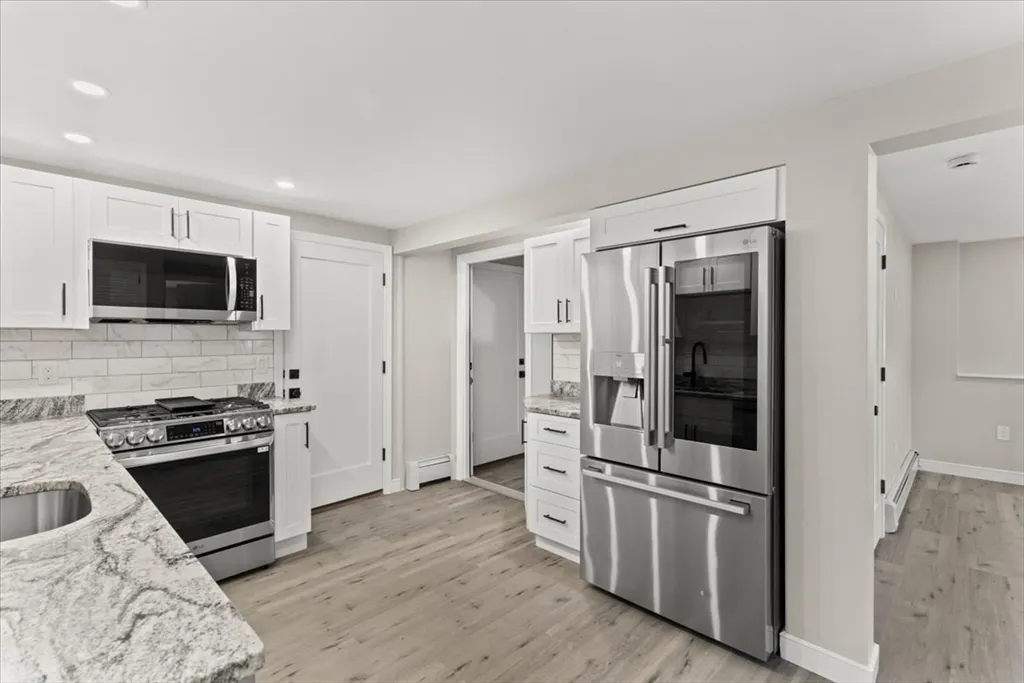 2 bed, 1 bath apartment for rent at 19 Coach Ln Unit 1, Norwood