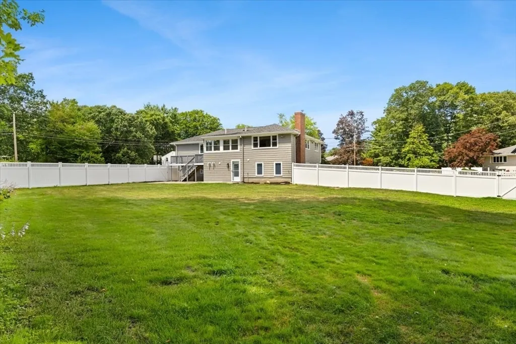 2 bed, 1 bath apartment for rent at 19 Coach Ln Unit 1, Norwood — photo 39 of 40