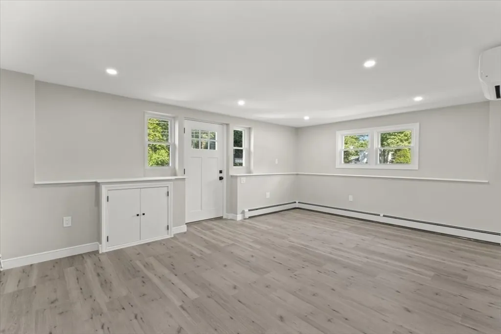 2 bed, 1 bath apartment for rent at 19 Coach Ln Unit 1, Norwood — photo 7 of 40