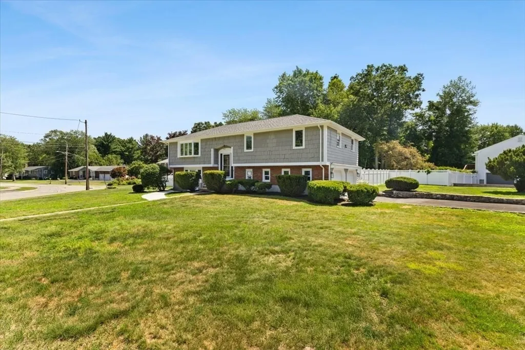 2 bed, 1 bath apartment for rent at 19 Coach Ln Unit 1, Norwood — photo 33 of 40