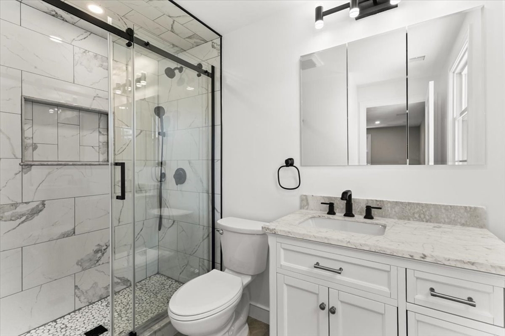 3 bed, 2 bath apartment for rent at 19 Coach Ln Unit 2, Norwood — photo 33 of 42