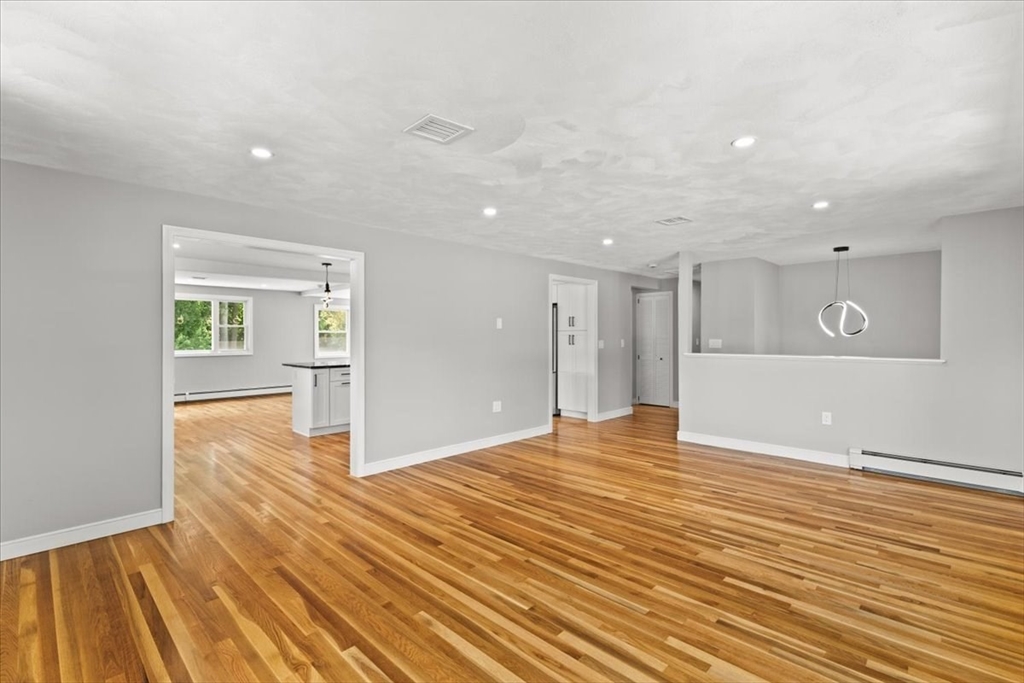3 bed, 2 bath apartment for rent at 19 Coach Ln Unit 2, Norwood — photo 10 of 42