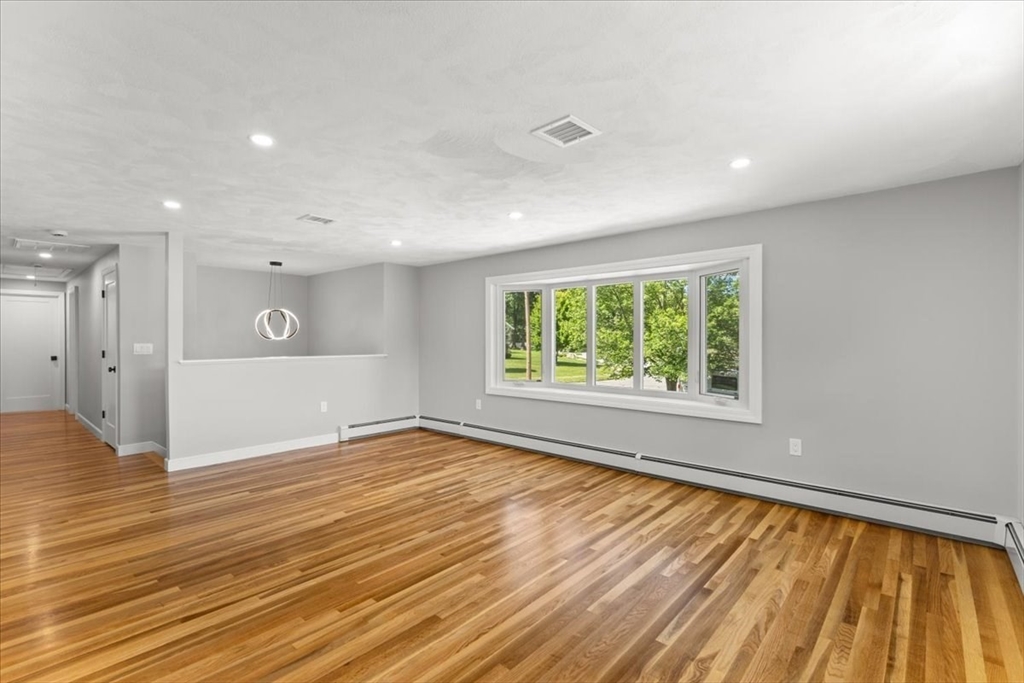 3 bed, 2 bath apartment for rent at 19 Coach Ln Unit 2, Norwood — photo 8 of 42