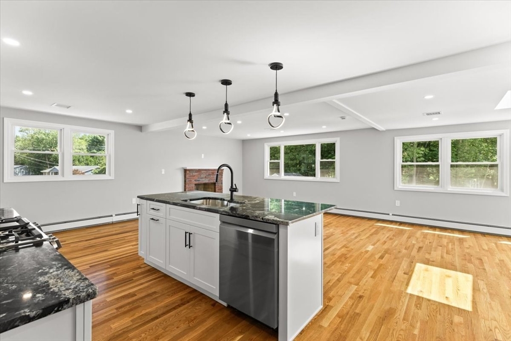 3 bed, 2 bath apartment for rent at 19 Coach Ln Unit 2, Norwood — photo 16 of 42