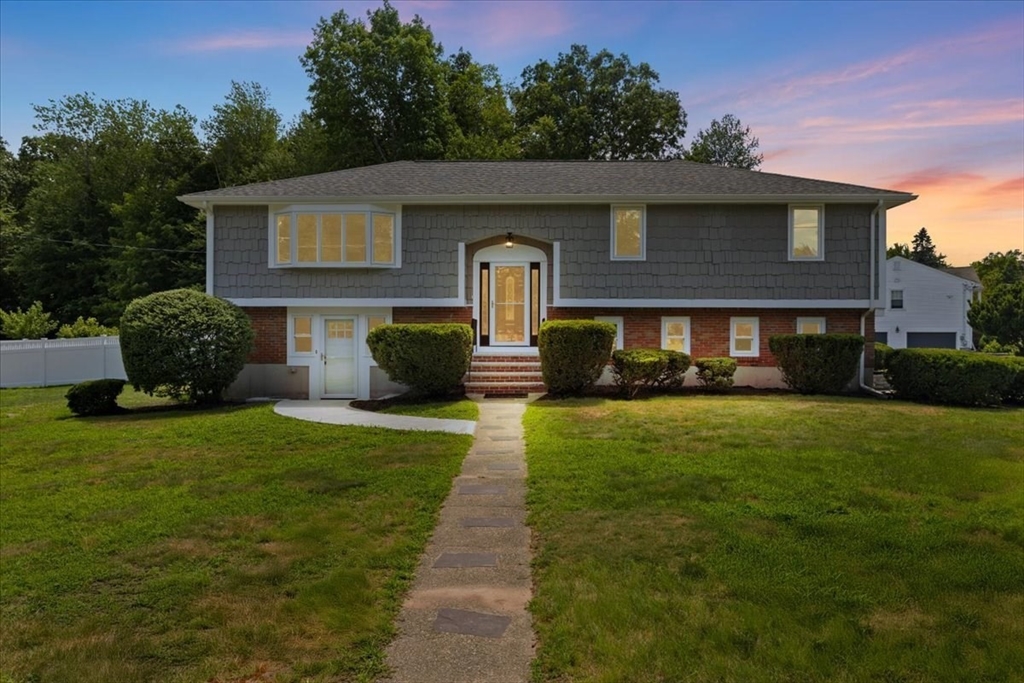 3 bed, 2 bath apartment for rent at 19 Coach Ln Unit 2, Norwood