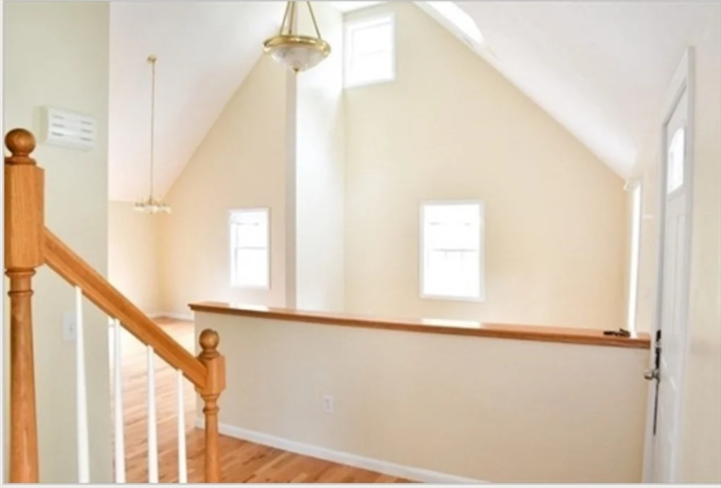 3 bed, 2 bath apartment for rent at 19 Collins Rd, Northborough — photo 8 of 19