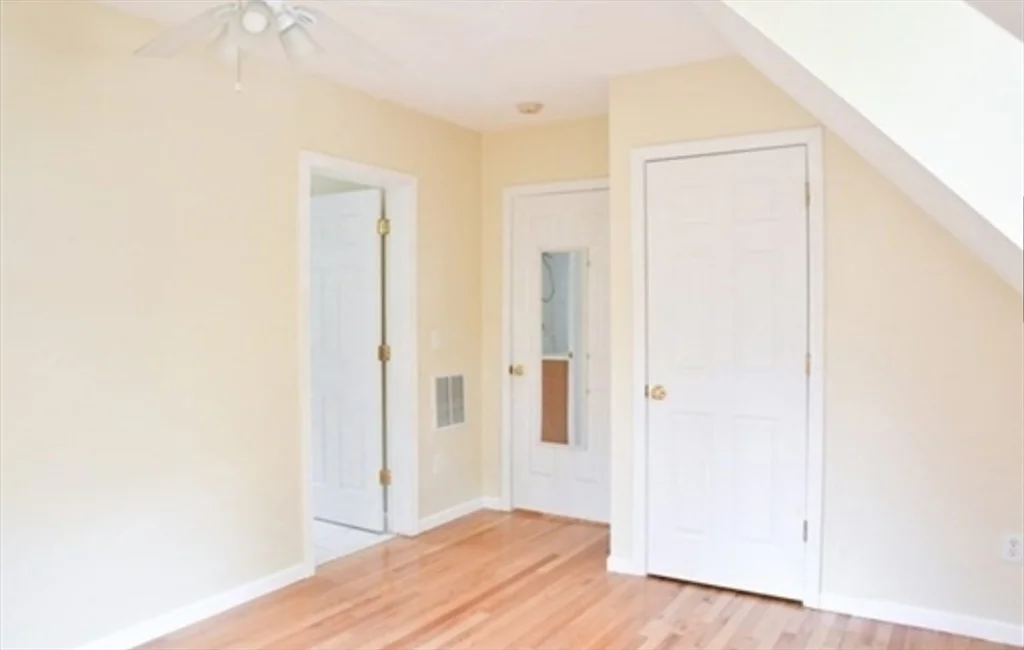3 bed, 2 bath apartment for rent at 19 Collins Rd, Northborough — photo 9 of 19