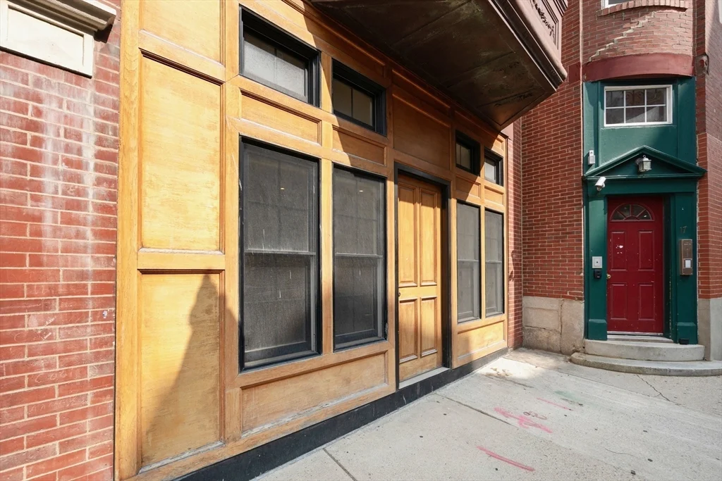 2 bed, 1 bath apartment for rent at 19 Cooper St Unit 1, North End — photo 10 of 12