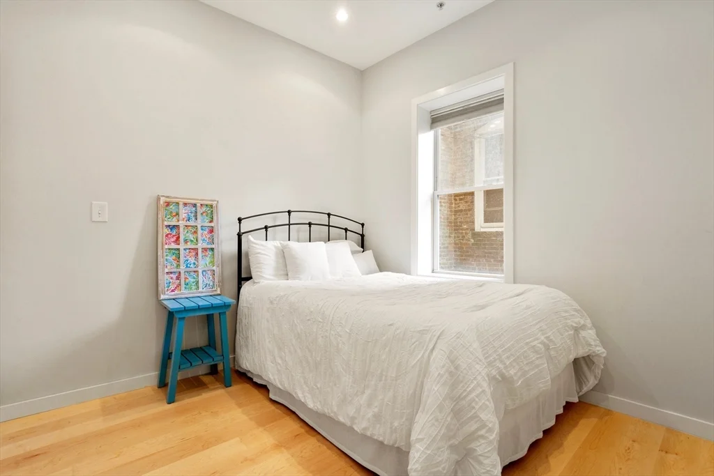 2 bed, 1 bath apartment for rent at 19 Cooper St Unit 1, North End — photo 9 of 12