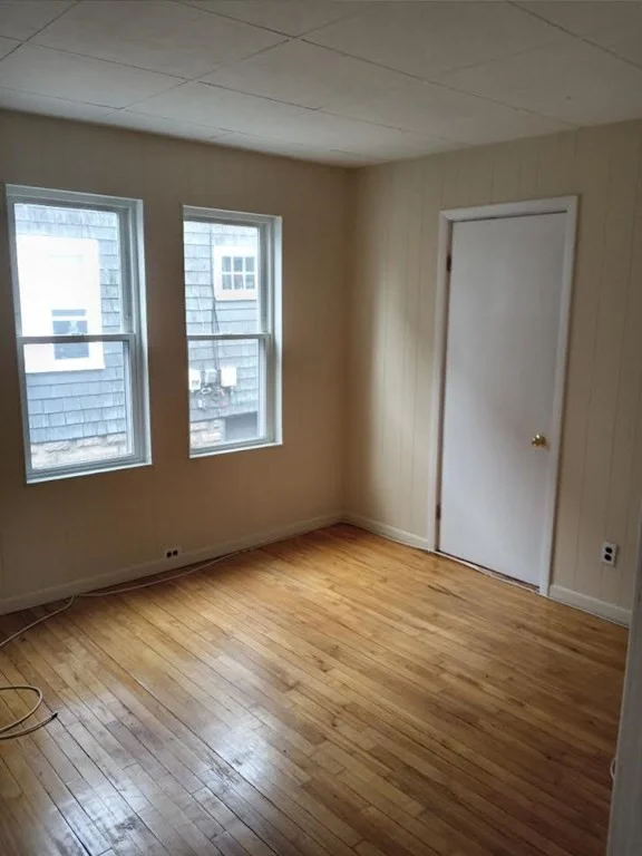 2 bed, 1 bath apartment for rent at 19 Corinthian Rd Unit 1, Davis Square — photo 3 of 10
