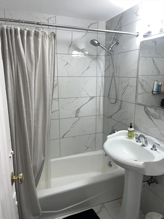2 bed, 1 bath apartment for rent at 19 Cortes St Unit 10, Bay Village — photo 7 of 9