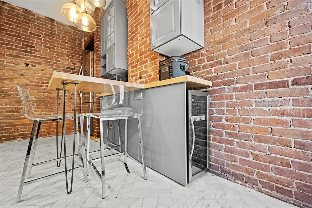 2 bed, 1 bath apartment for rent at 19 Cortes St Unit 3, Back Bay — photo 4 of 22