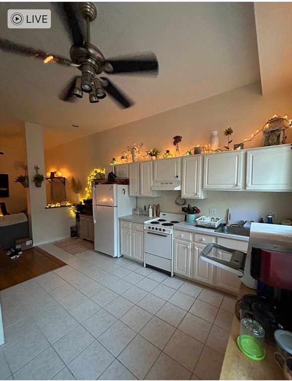 1 bed, 1 bath apartment for rent at 19 Court St Unit 2D, Plymouth — photo 4 of 9