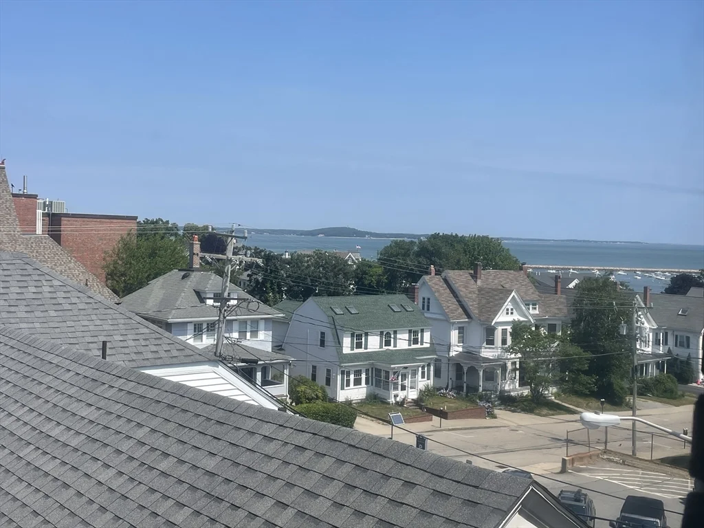 1 bed, 1 bath apartment for rent at 19 Court St Unit 3A, Plymouth — photo 3 of 9
