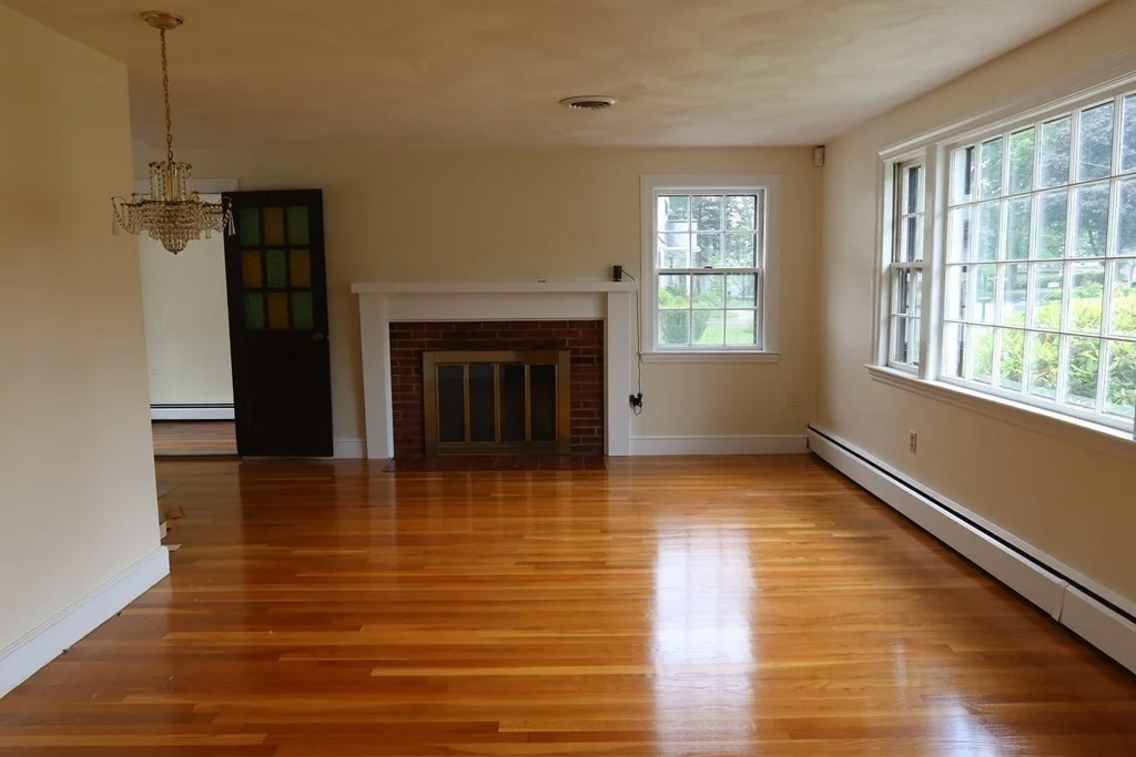 3 bed, 2 bath apartment for rent at 19 Cox Rd, Winchester — photo 6 of 19