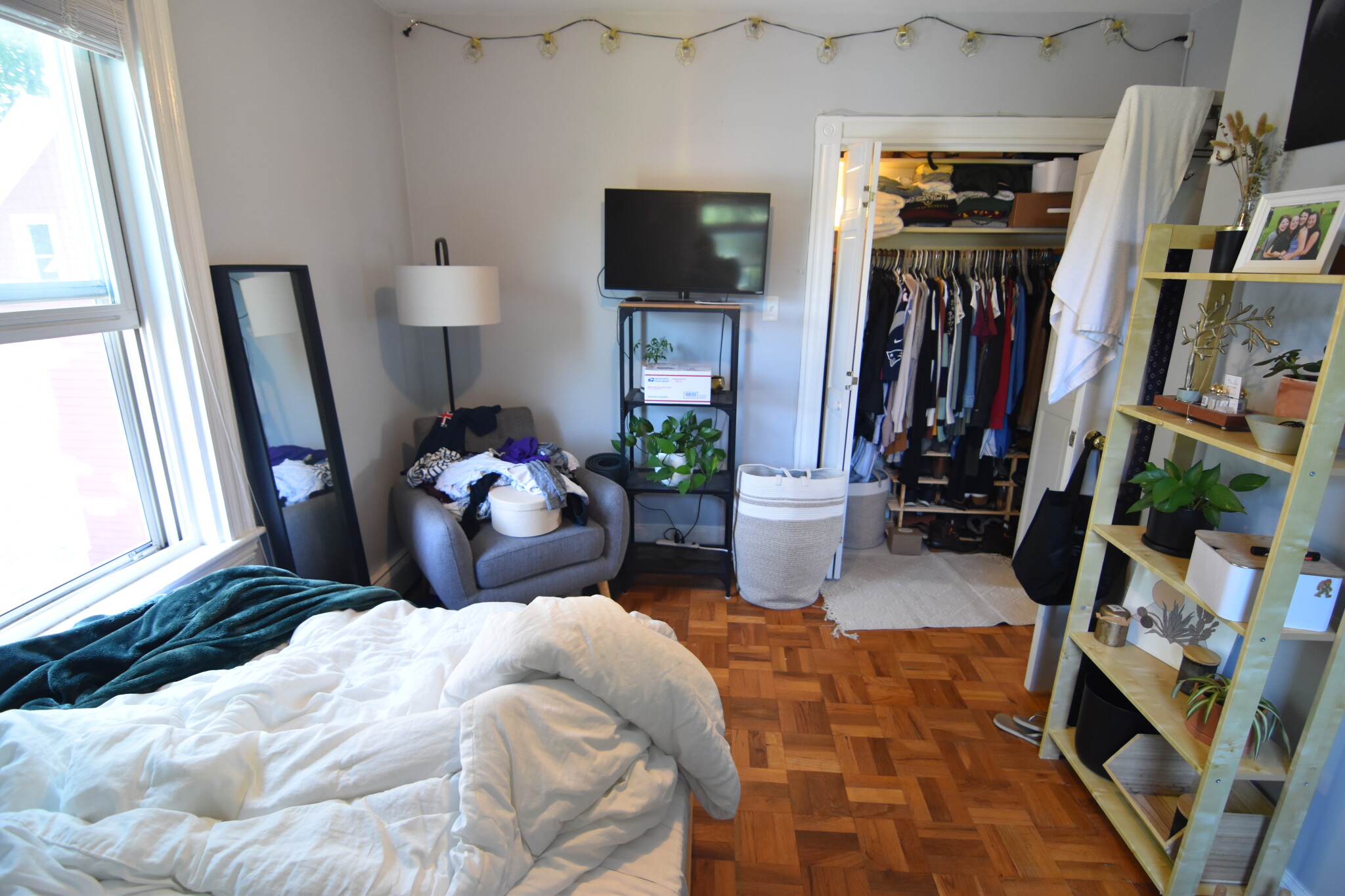 3 bed, 1 bath apartment for rent at 19 Craig Pl Unit 3, Coolidge Corner — photo 4 of 14