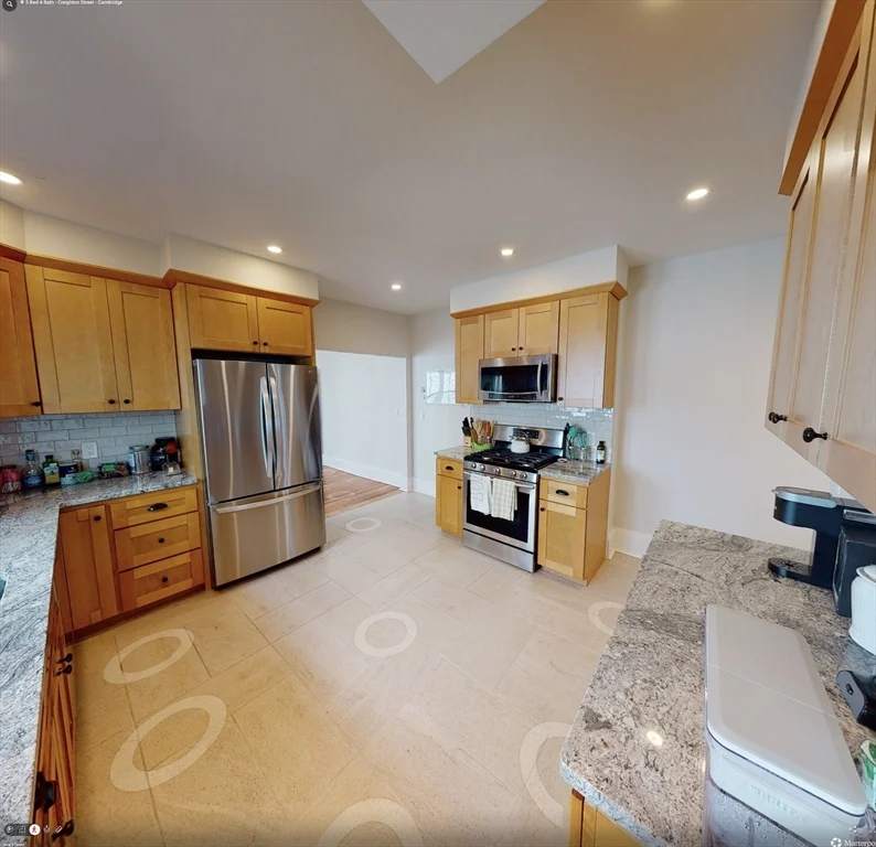 5 bed, 4+ bath apartment for rent at 19 Creighton St Unit SF, North Cambridge — photo 3 of 40