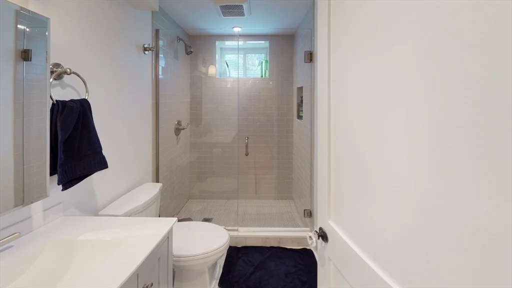 5 bed, 4+ bath apartment for rent at 19 Creighton St Unit SF, North Cambridge — photo 22 of 40