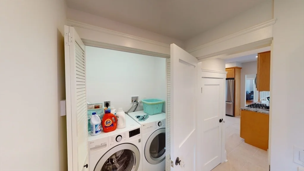 5 bed, 4+ bath apartment for rent at 19 Creighton St Unit SF, North Cambridge — photo 18 of 40