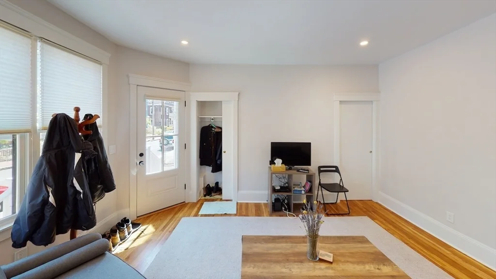 5 bed, 4+ bath apartment for rent at 19 Creighton St Unit SF, North Cambridge — photo 33 of 40
