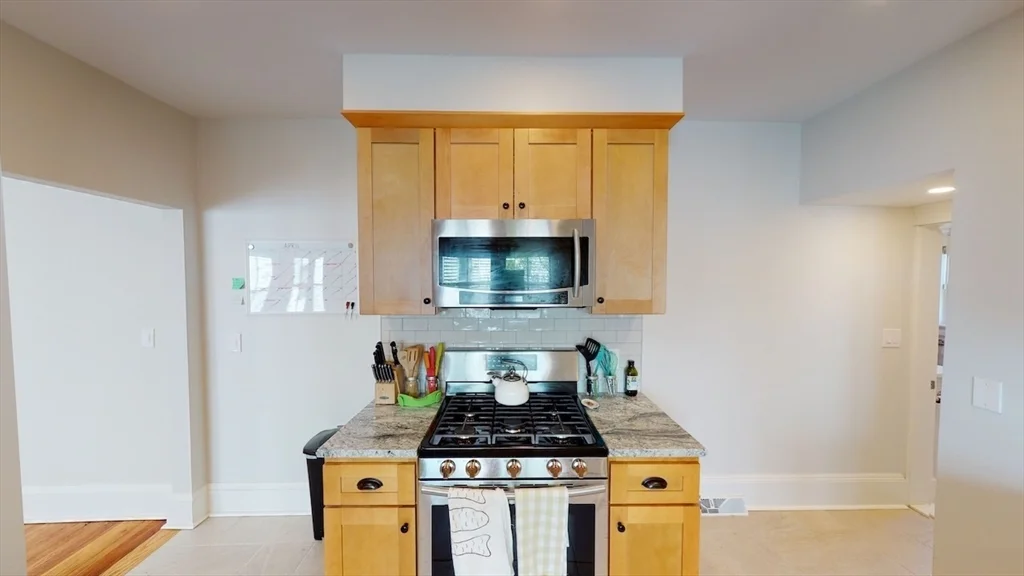 5 bed, 4+ bath apartment for rent at 19 Creighton St Unit SF, North Cambridge — photo 4 of 40