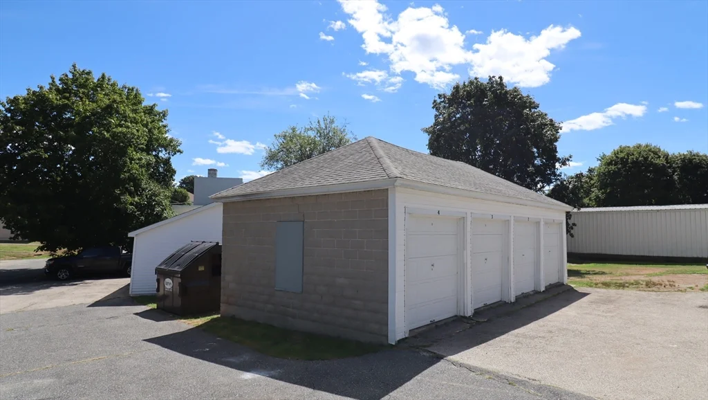 3 bed, 1 bath apartment for rent at 19 Cross St Unit 1R, South Grafton — photo 17 of 20