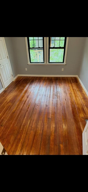 3 bed, 1 bath apartment for rent at 19 Dell Ave Unit 2, Hyde Park — photo 6 of 6