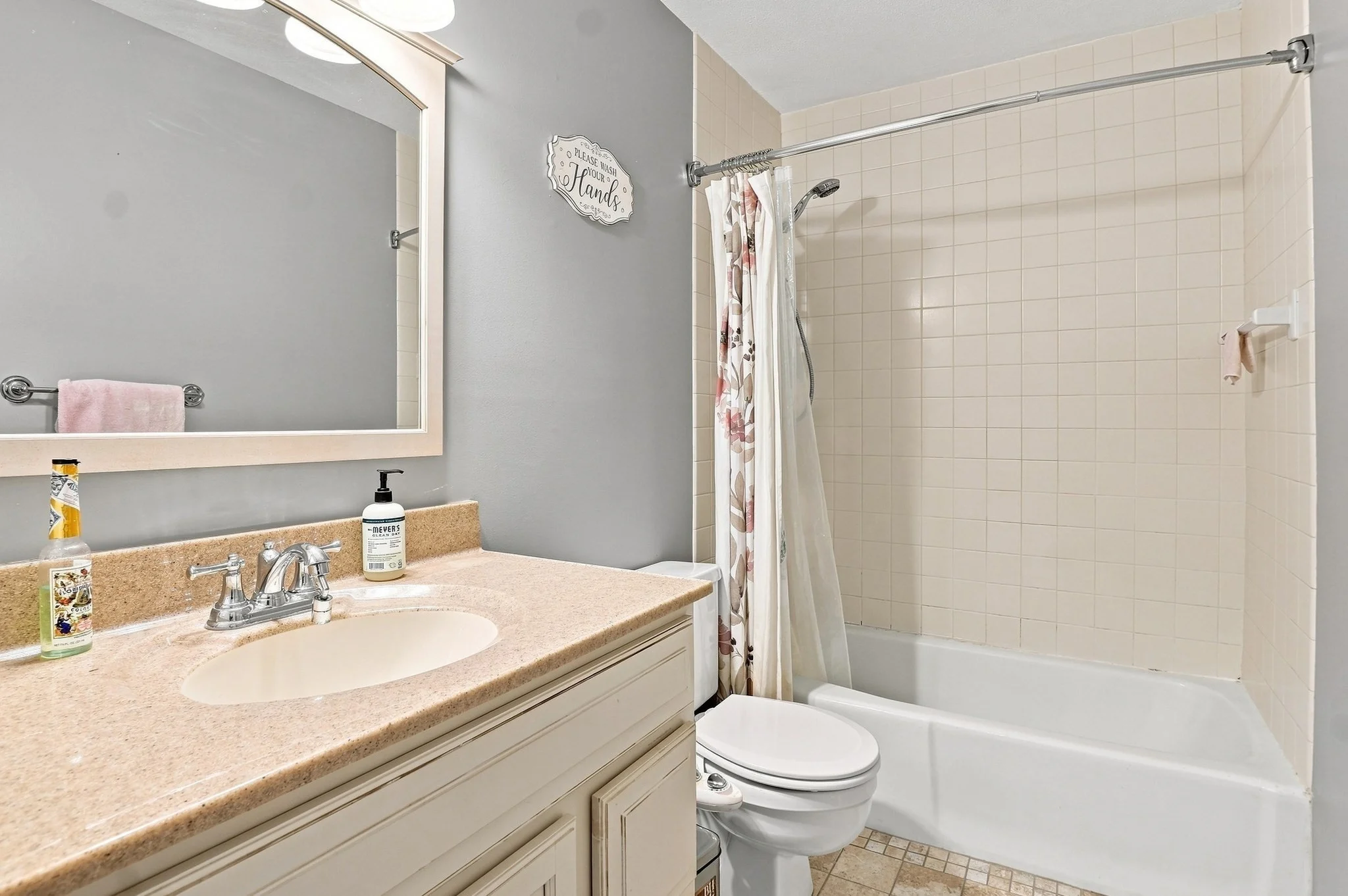2 bed, 2 bath apartment for rent at 19 Eaglehead Ter Unit 4, Shrewsbury — photo 9 of 25