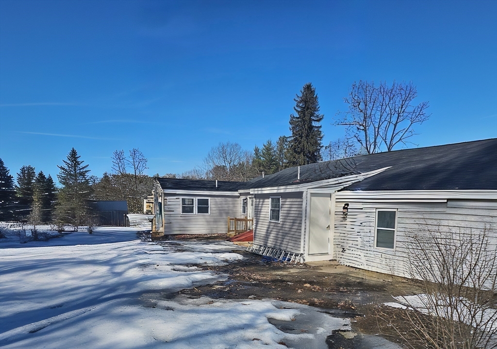 2 bed, 1 bath apartment for rent at 19 East Rd Unit 1, Wachusett Lake — photo 11 of 13