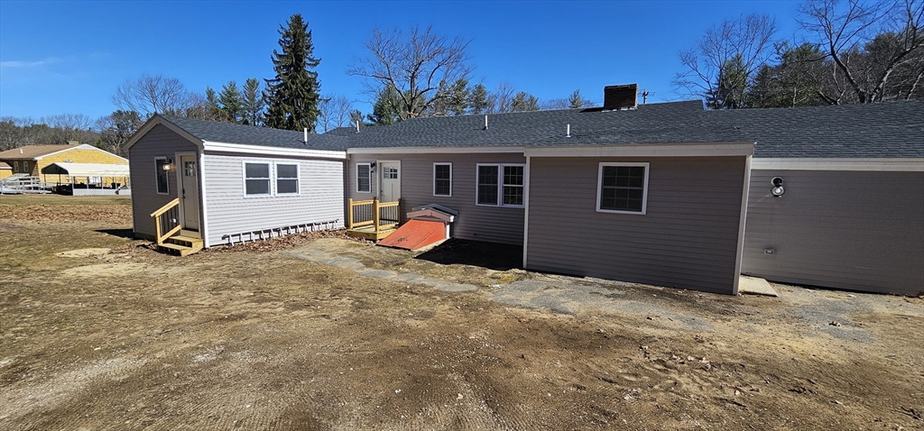 2 bed, 1 bath apartment for rent at 19 East Rd Unit 2, Wachusett Lake — photo 1 of 13