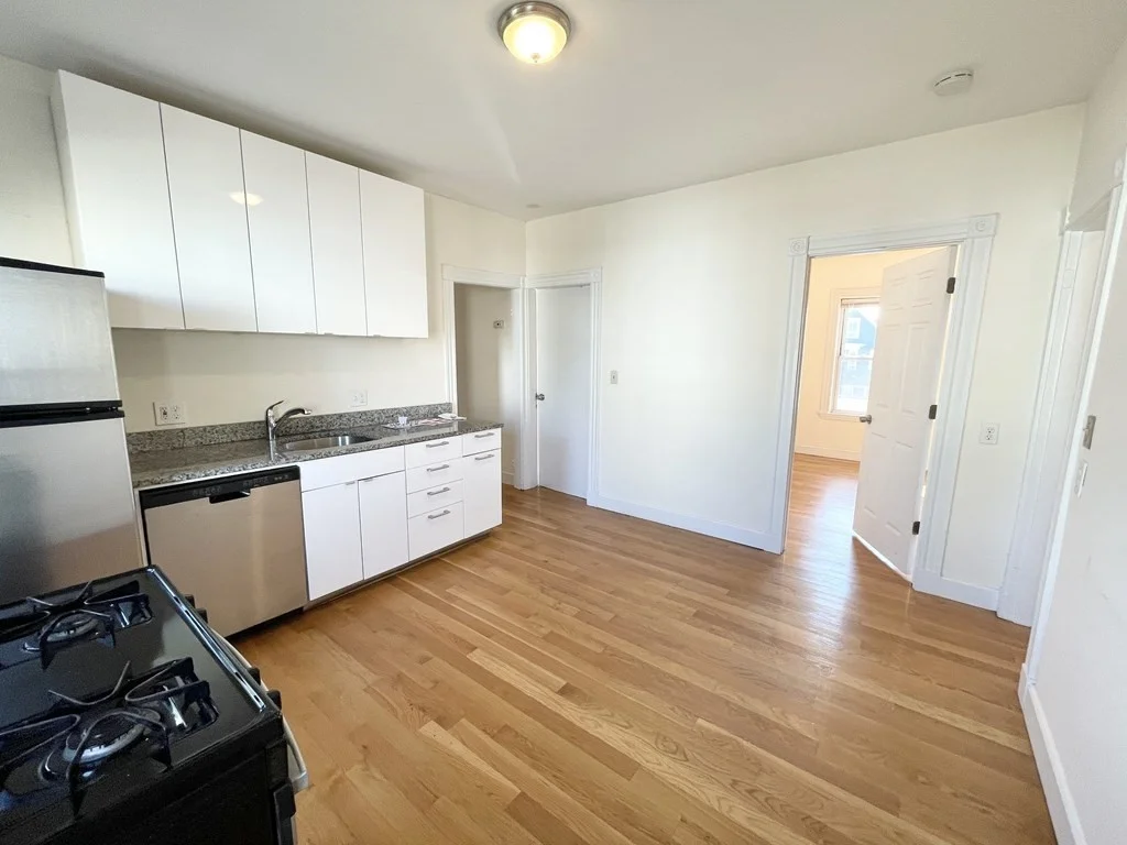 3 bed, 1 bath apartment for rent at 19 Eastman Unit 2, Dorchester